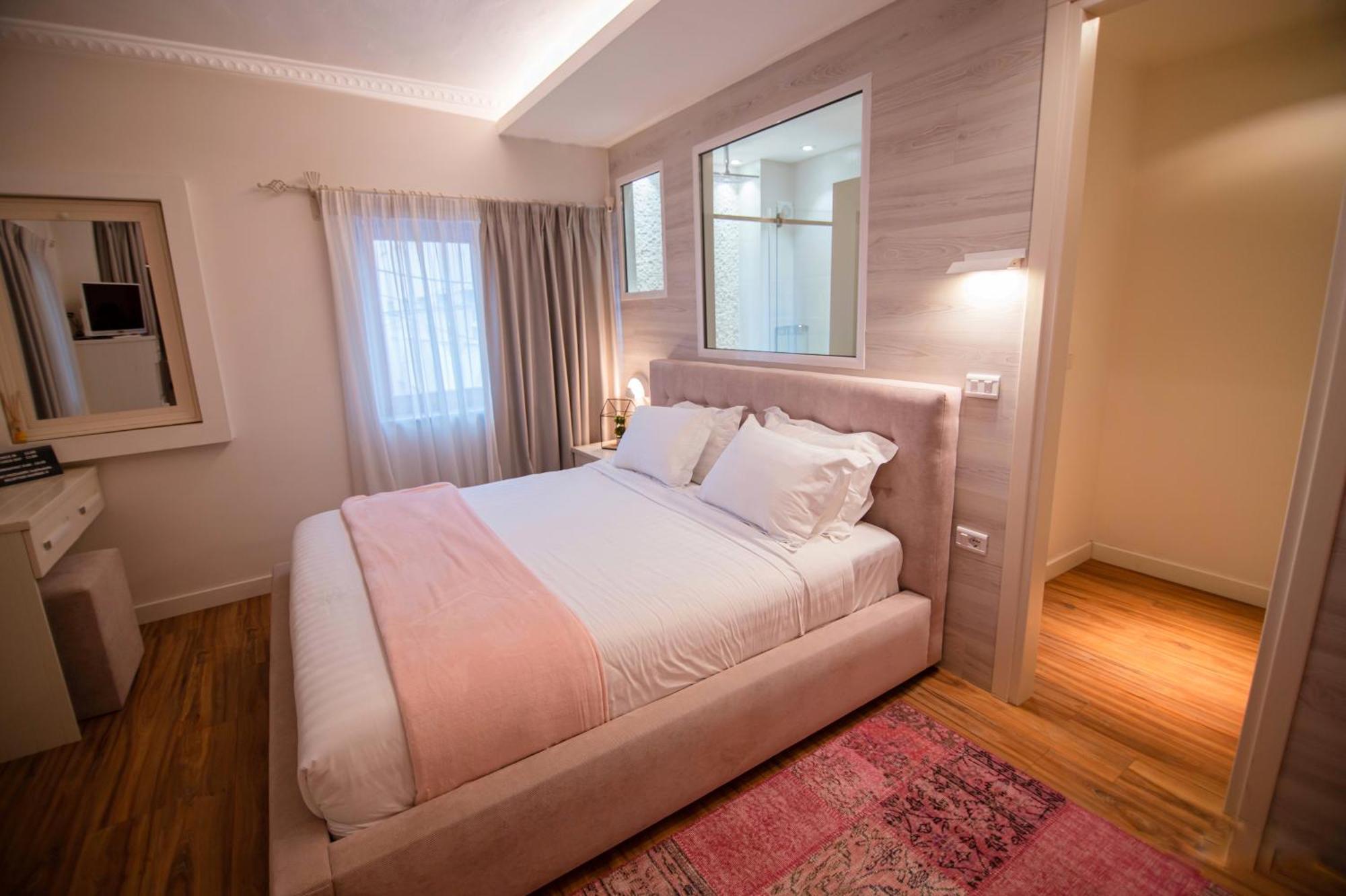 קורצ'ה Meri Boutique Hotel חדר תמונה